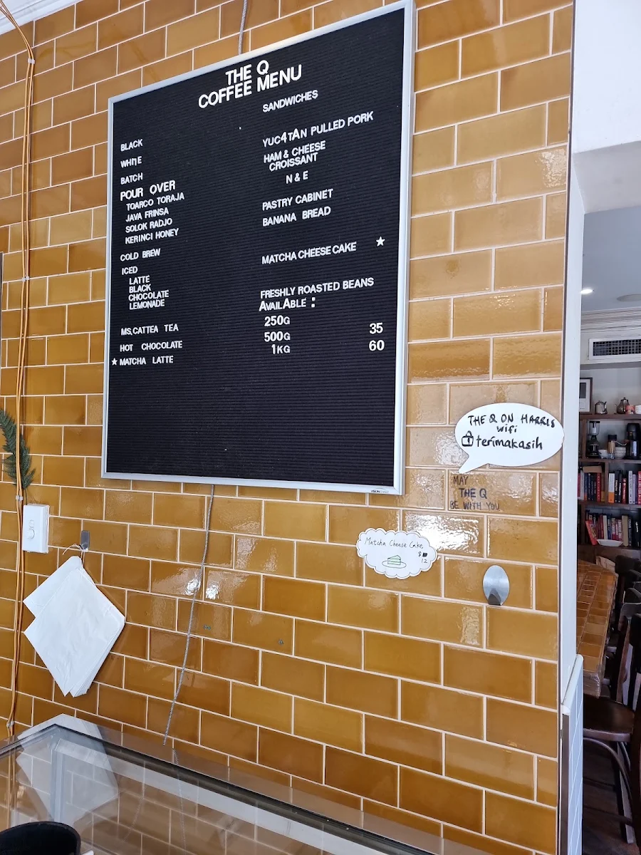 Menu, The Q on Harris