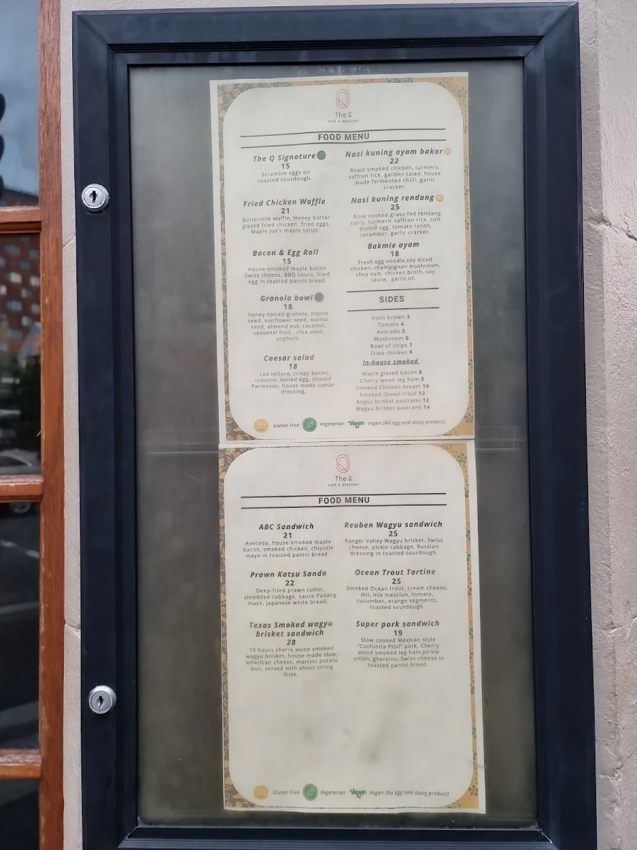 Menu, The Q on Harris