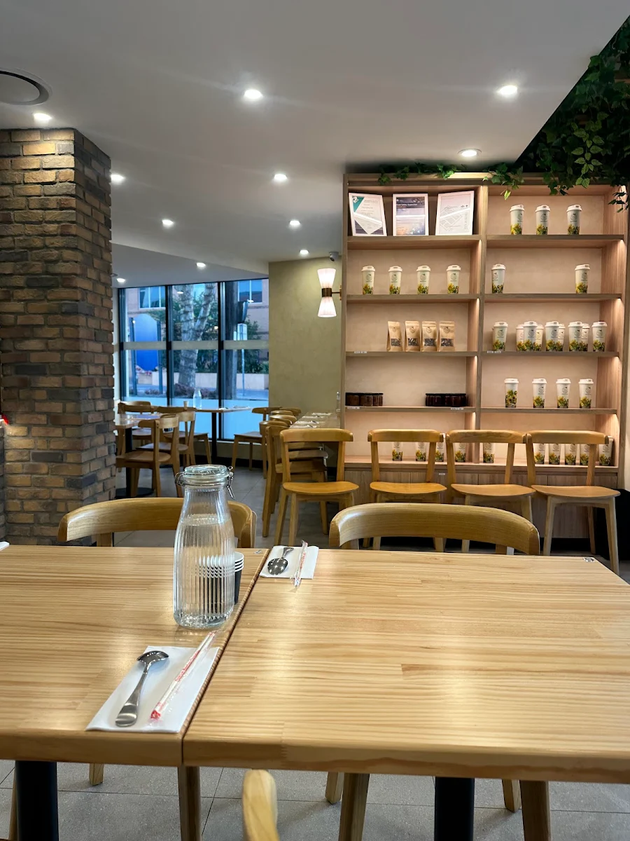 Vibe, Anzzie Veggie Vegetarian Restaurant