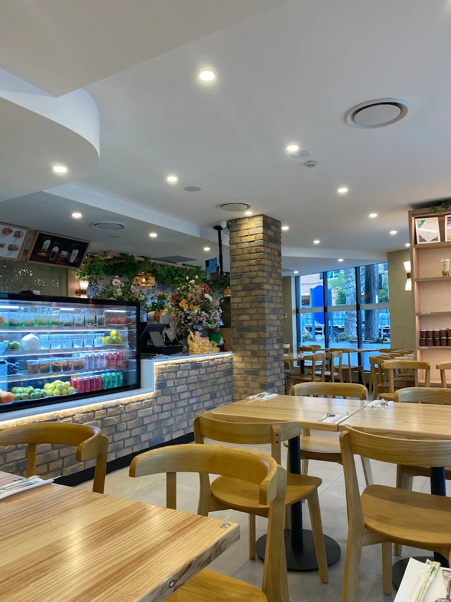 Vibe, Anzzie Veggie Vegetarian Restaurant