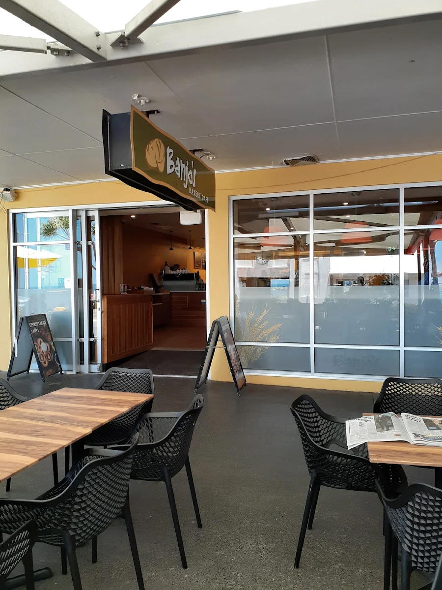 Vibe, Banjo’s Bakery Café – Redcliffe