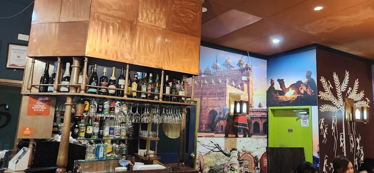 Vibe, Shiraaz Indian Restaurant