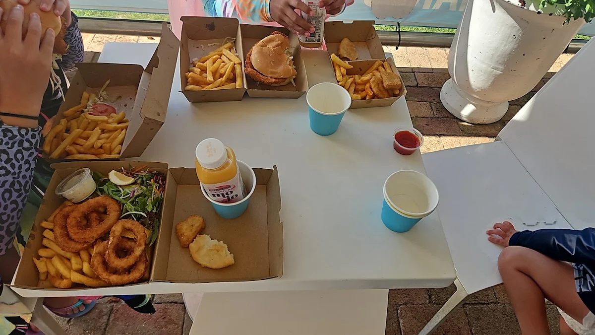 Food & drink, Dolphin Watch Cafe