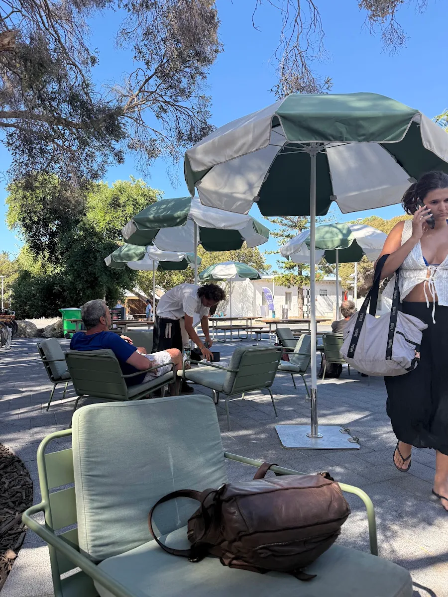 Vibe, Pelican Kiosk