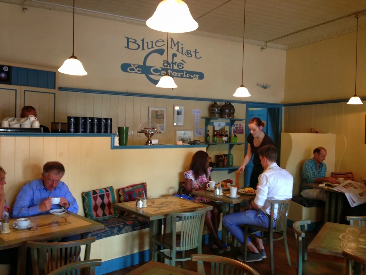 Vibe, Blue Mist Cafe