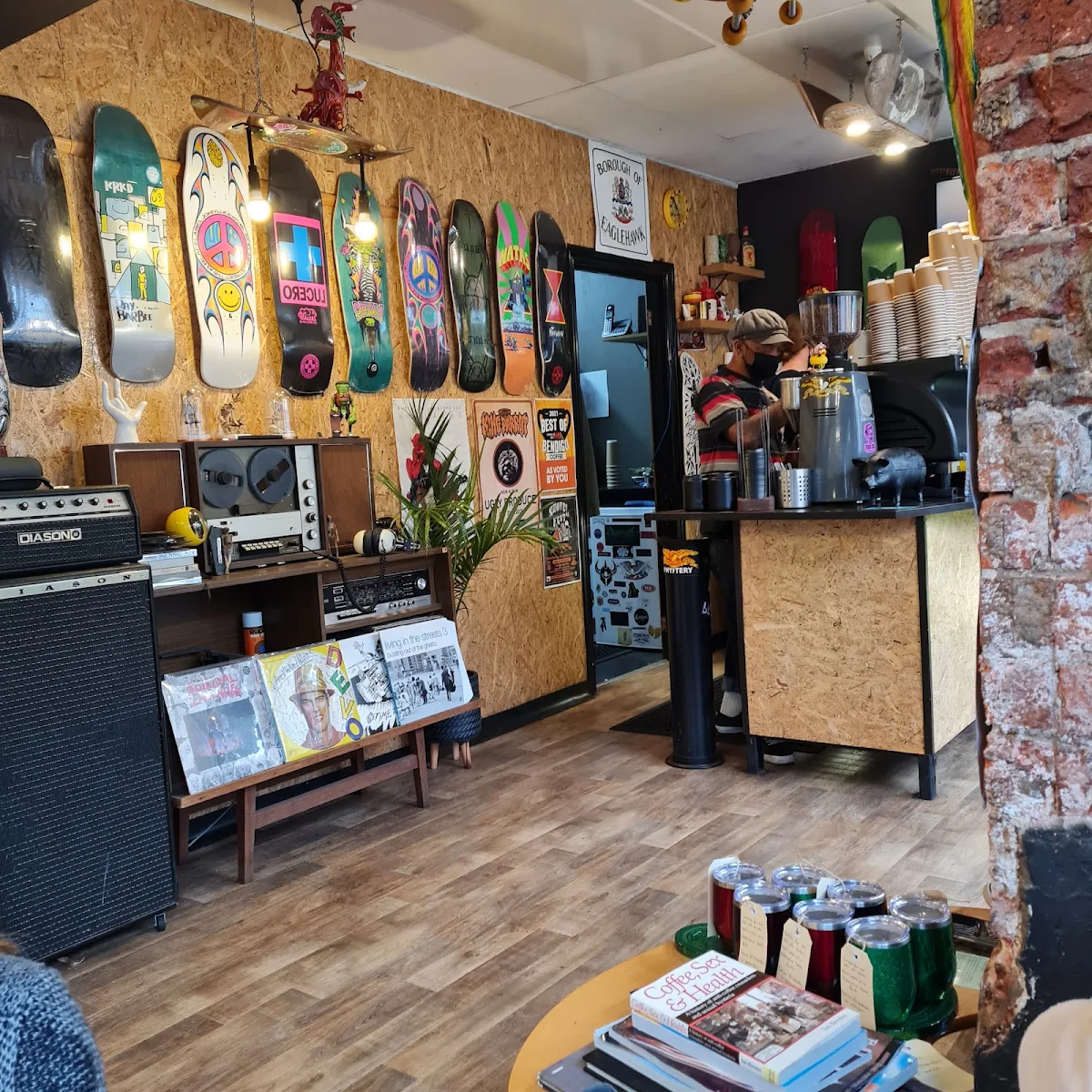Vibe, Skip's Skateboard Shop