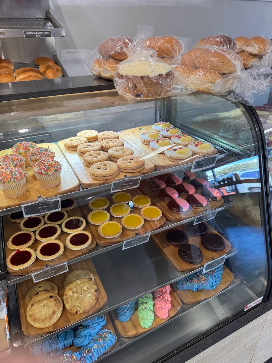 Vibe, Lake mulwala bakery
