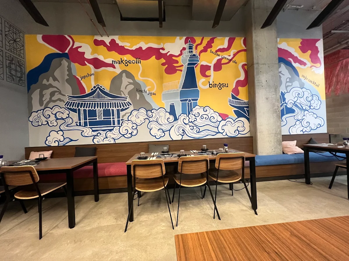 Vibe, The Little Seoul