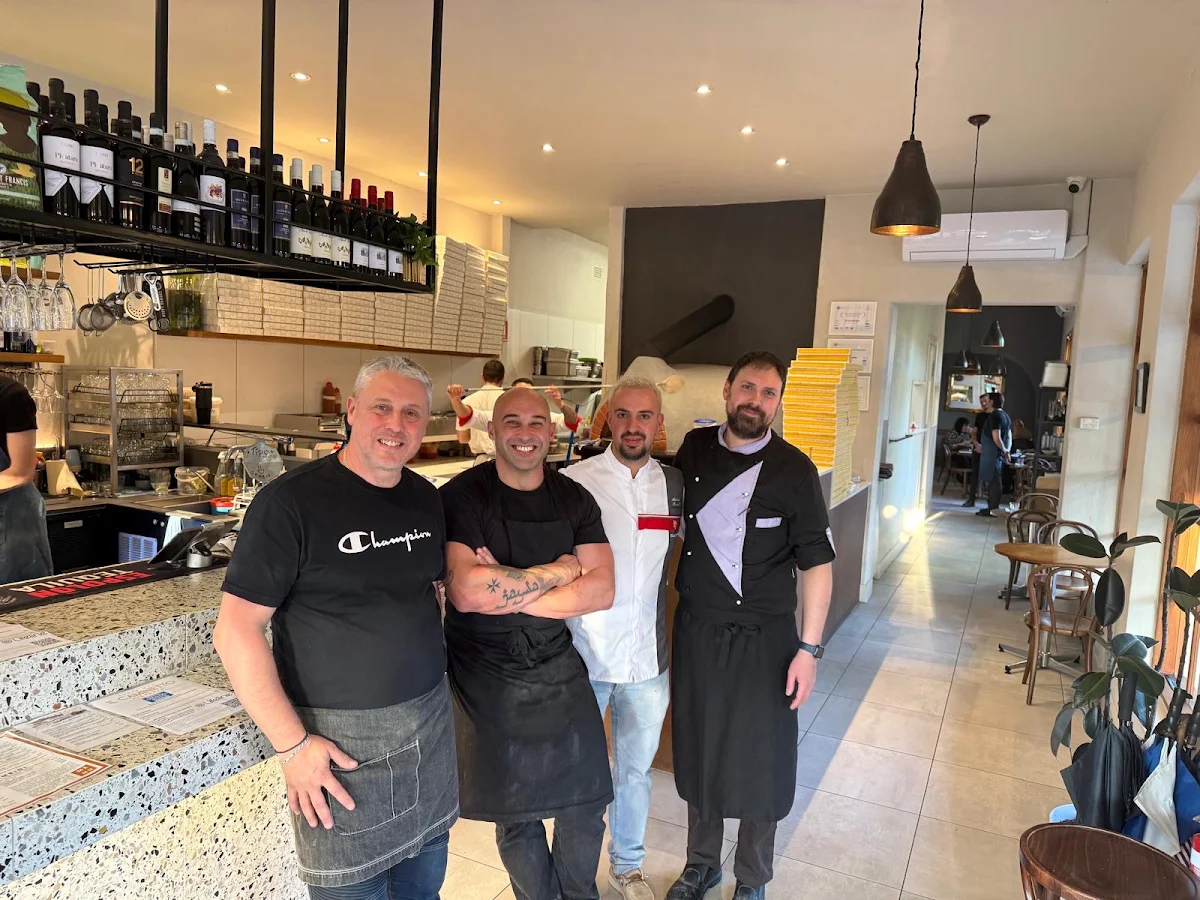 Vibe, Il Caminetto - pasta bar & award winning pizza