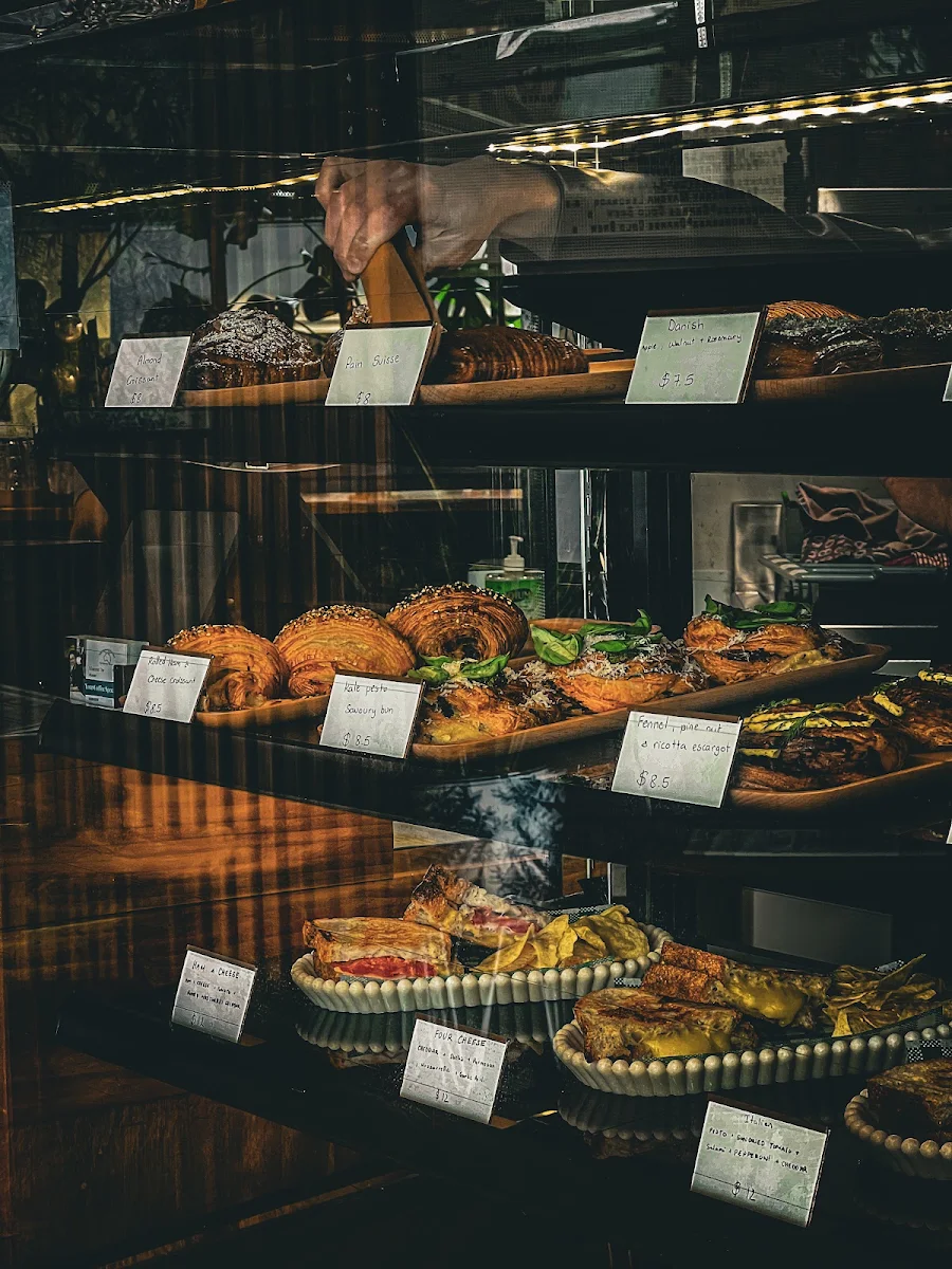 Vibe, SaiGon Art Cafe