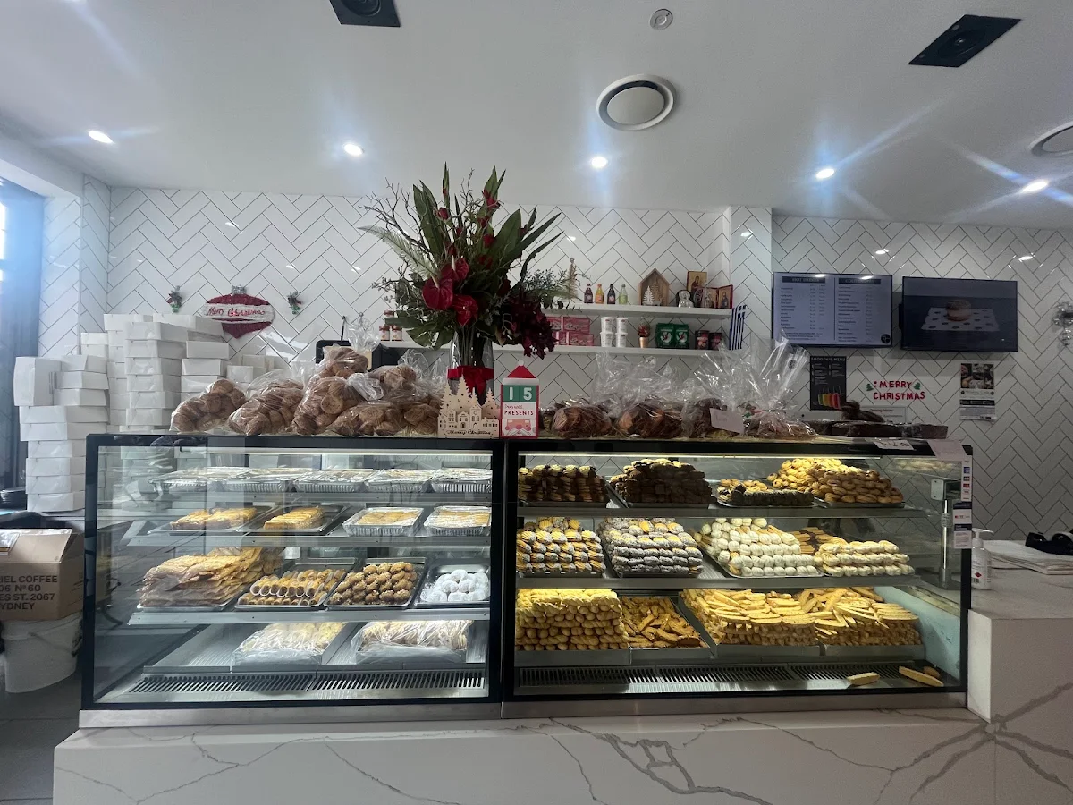 Vibe, Belmore Cakes