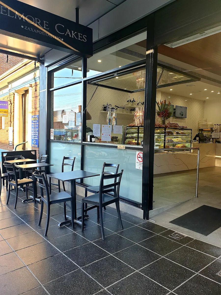 Vibe, Belmore Cakes
