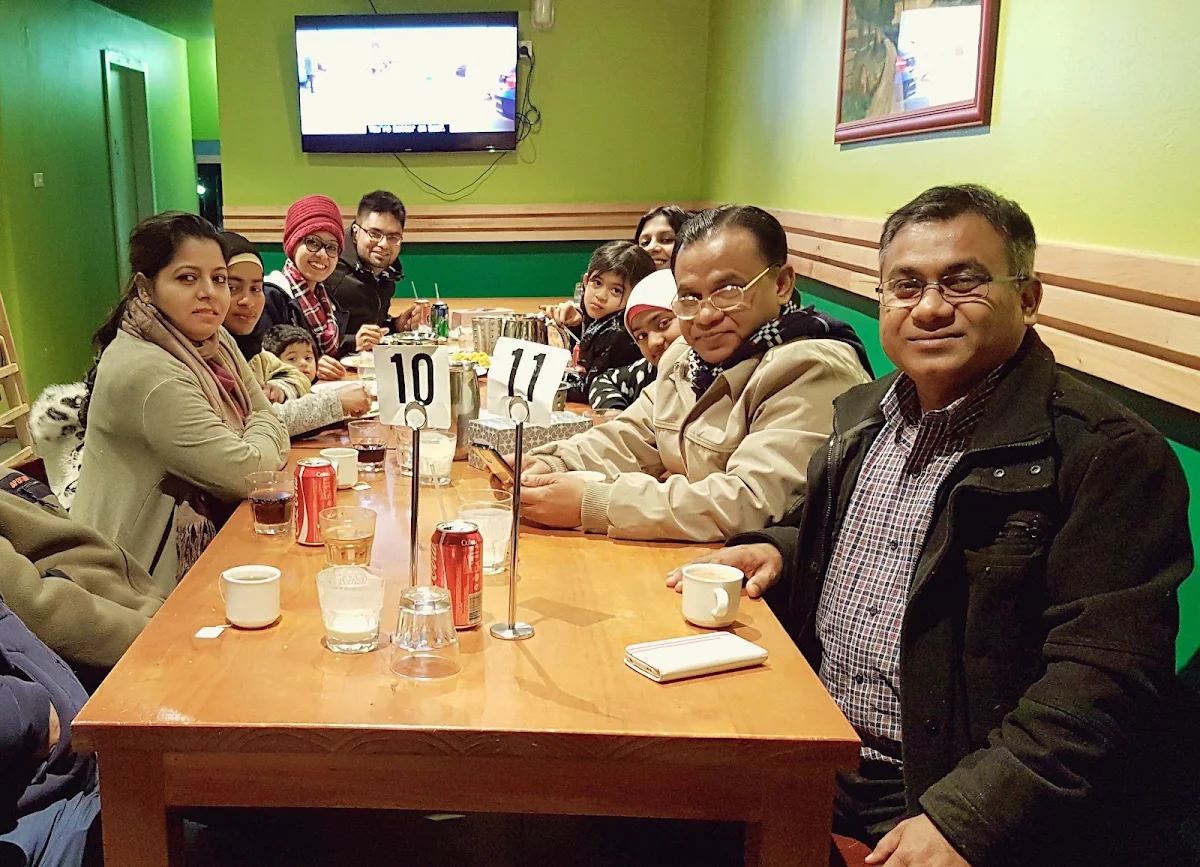 Vibe, Ekush Halal Restaurant Lakemba