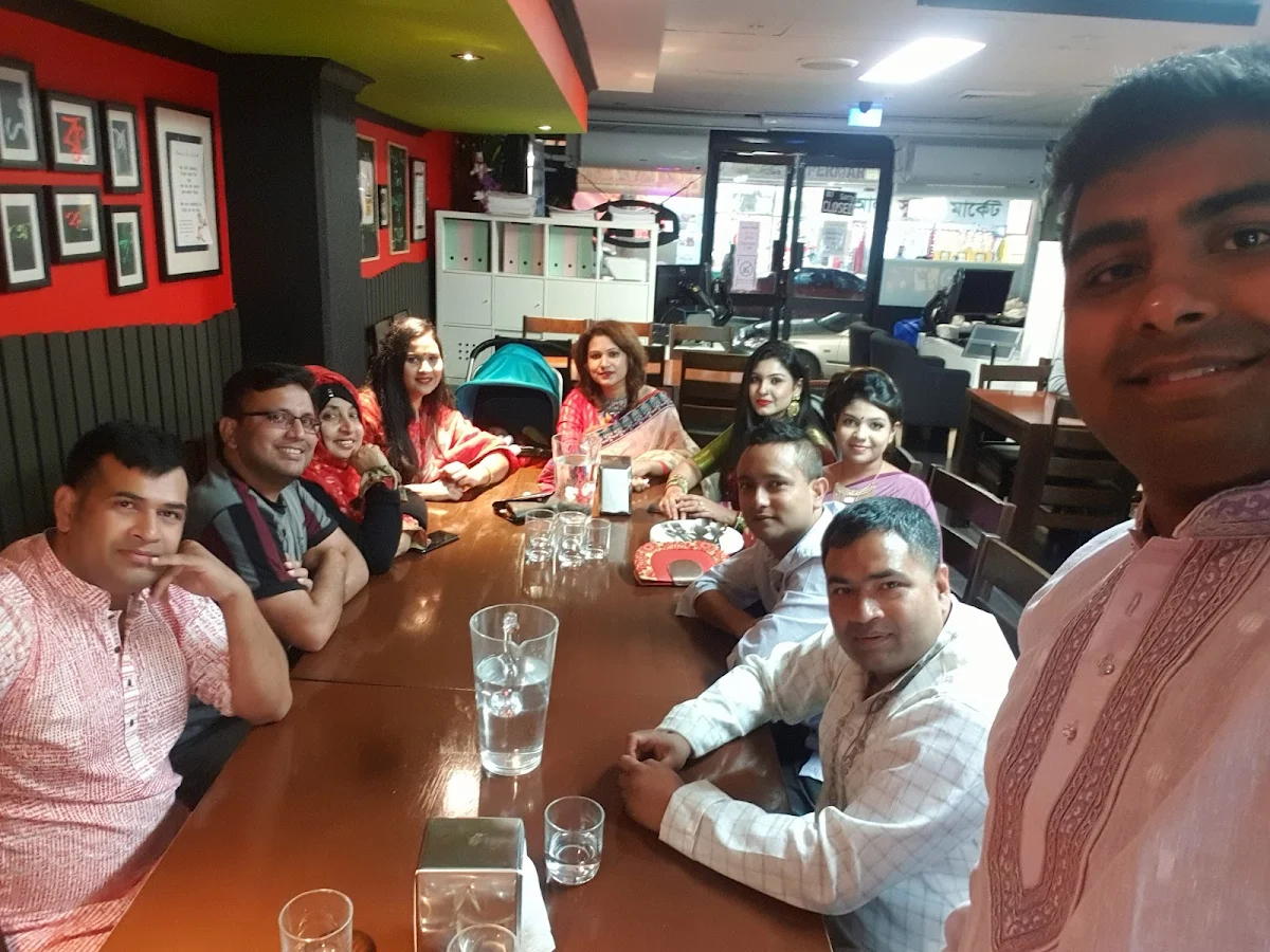 Vibe, Ekush Halal Restaurant Lakemba
