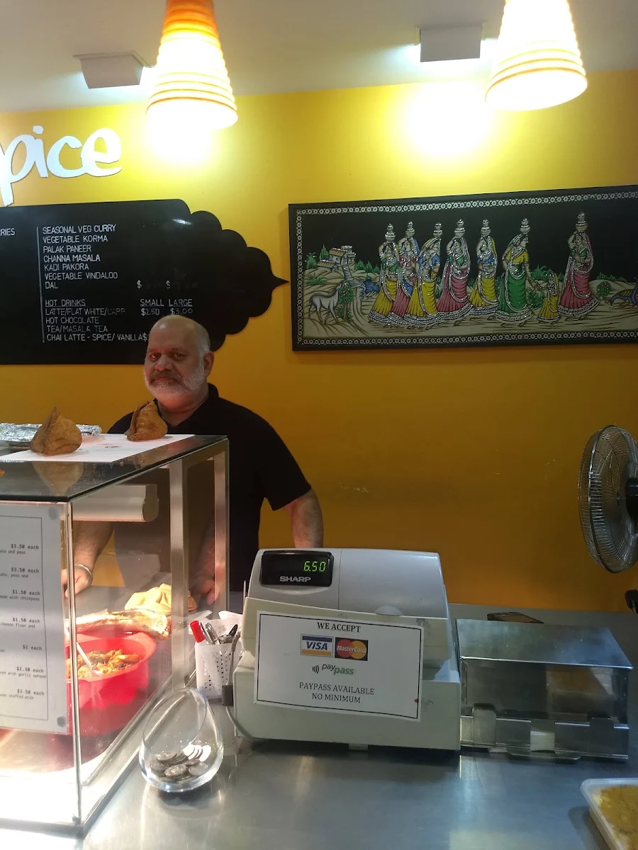 Vibe, Cafe Spice