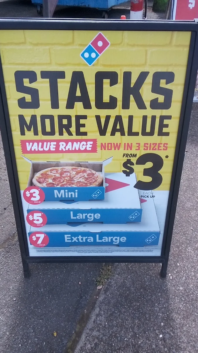 Menu, Domino's Pizza Plympton