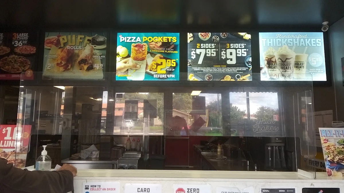 Menu, Domino's Pizza Plympton