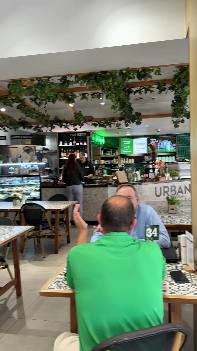Vibe, Urban Eatery & Cafe
