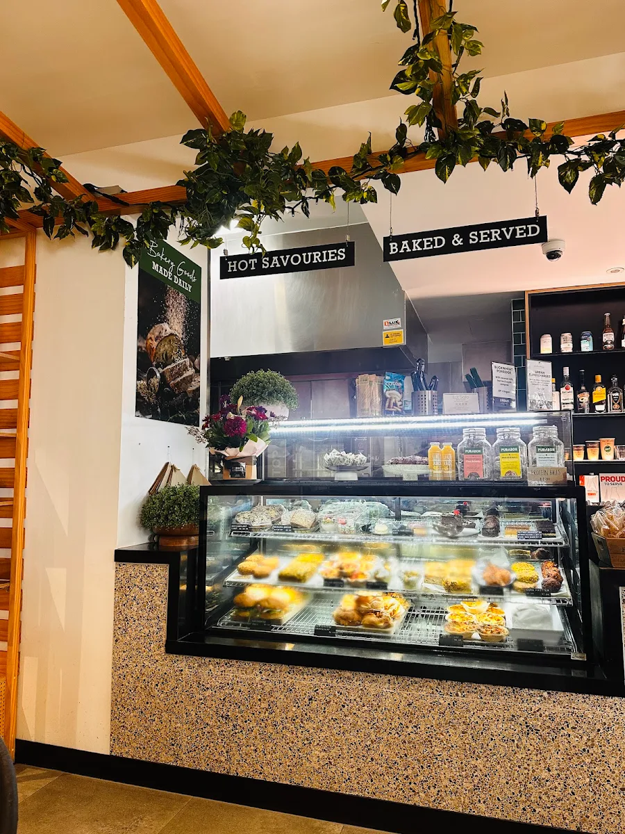 Vibe, Urban Eatery & Cafe