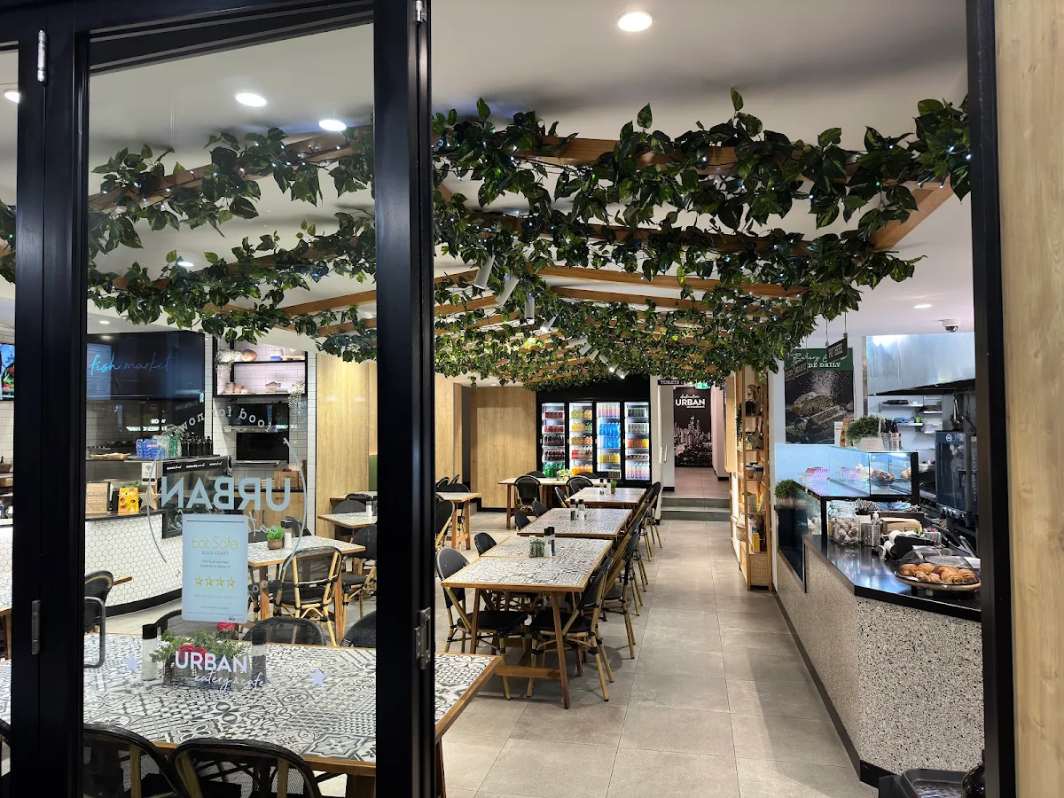 Vibe, Urban Eatery & Cafe