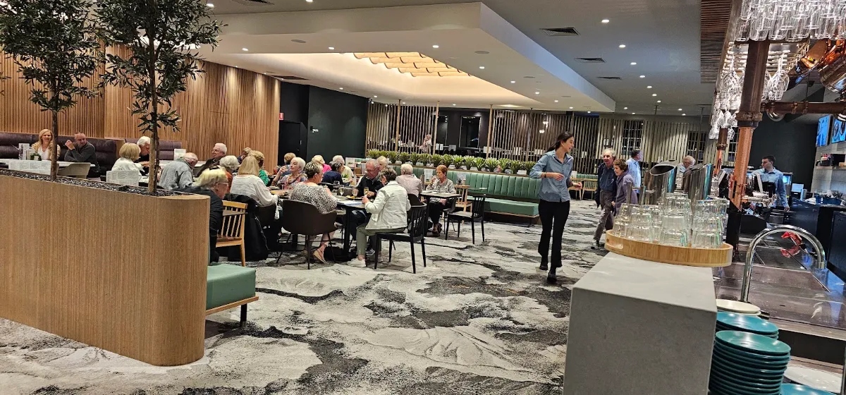Vibe, Templestowe Hotel