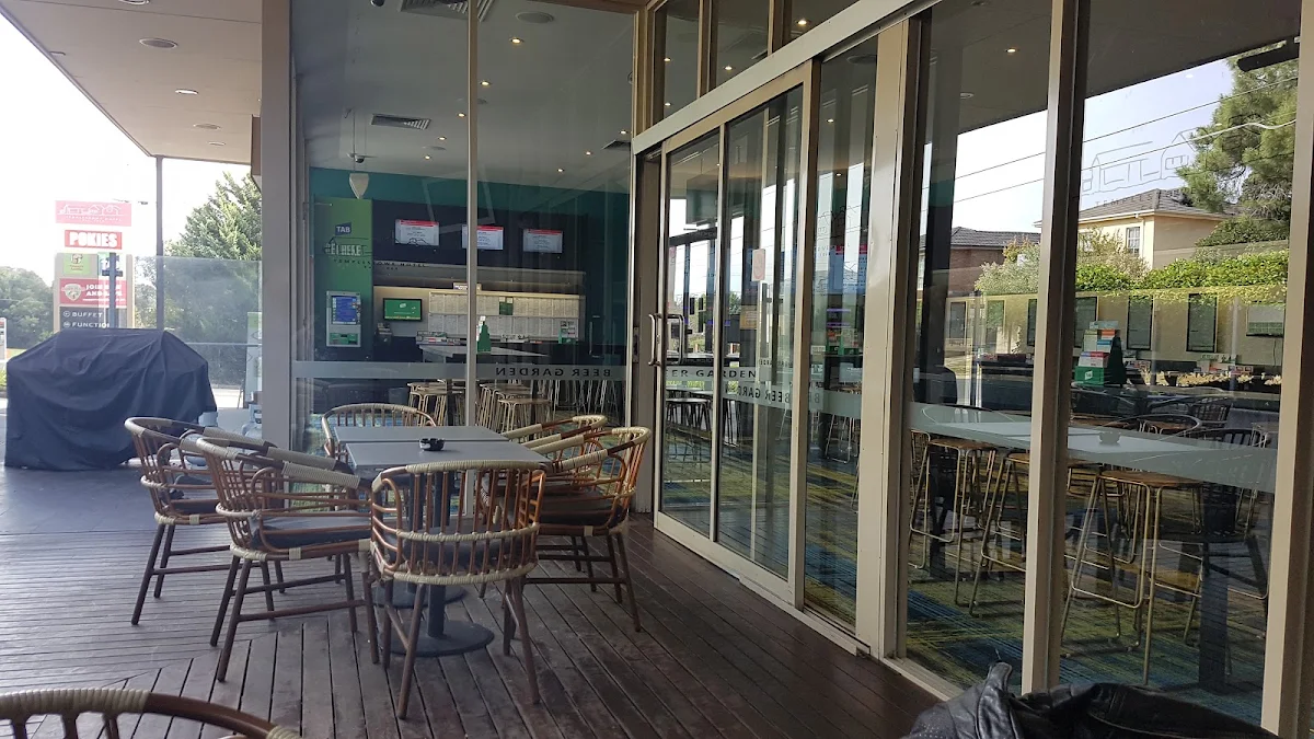 Vibe, Templestowe Hotel