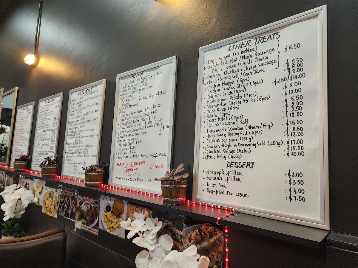 Menu, 324 Bulwer Fish & Chips & Viet Rolls