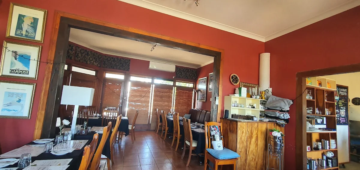 Vibe, Bella Vista Pizza & Pasta