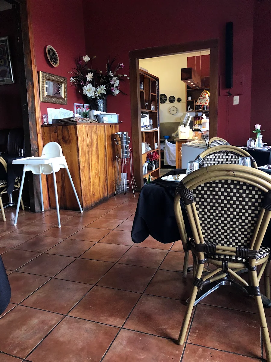 Vibe, Bella Vista Pizza & Pasta