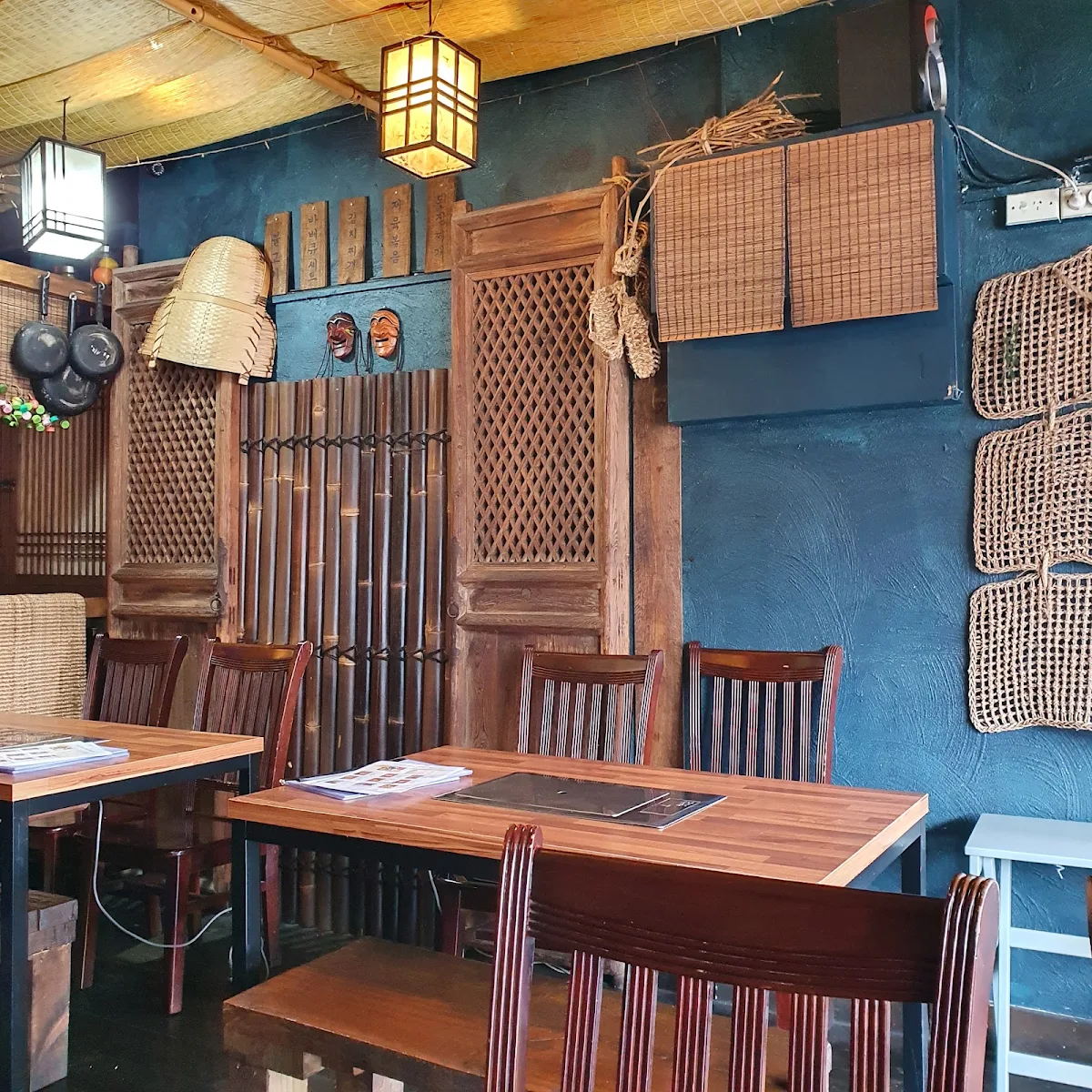 Vibe, Goon Korean BBQ - Collingwood