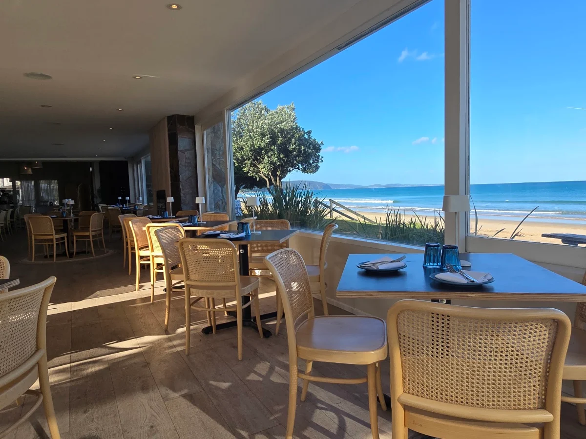 Vibe, Almyra Restaurant & Bar Lorne