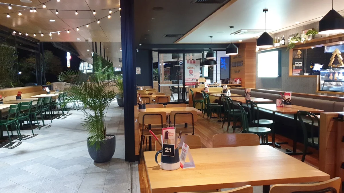 Vibe, Grill'd Burgers - Fairfield Gardens