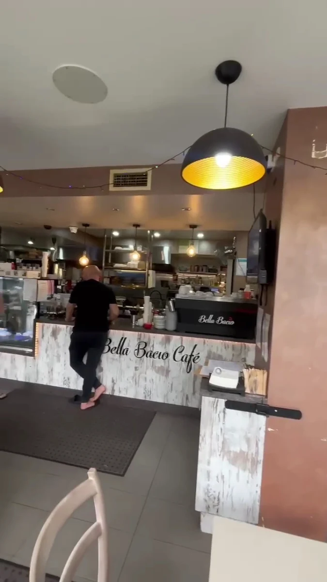 Vibe, Bella Bacio Café