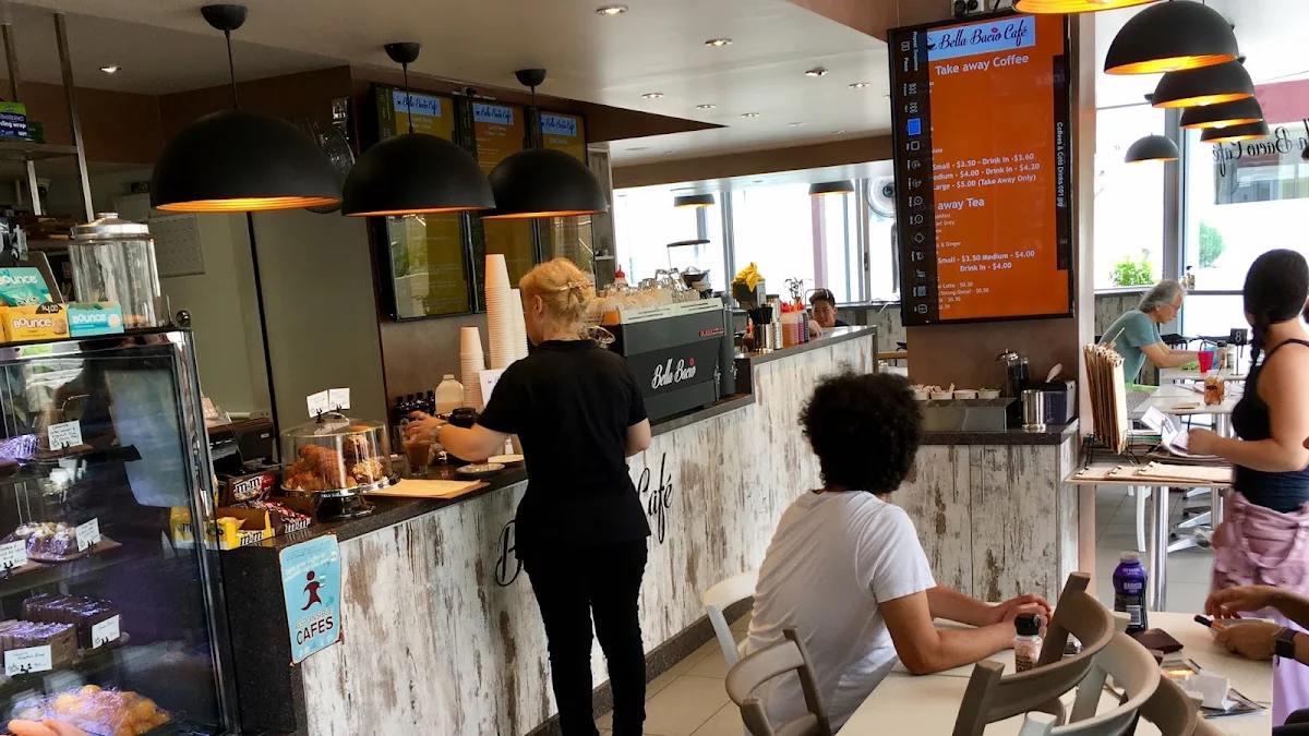 Vibe, Bella Bacio Café