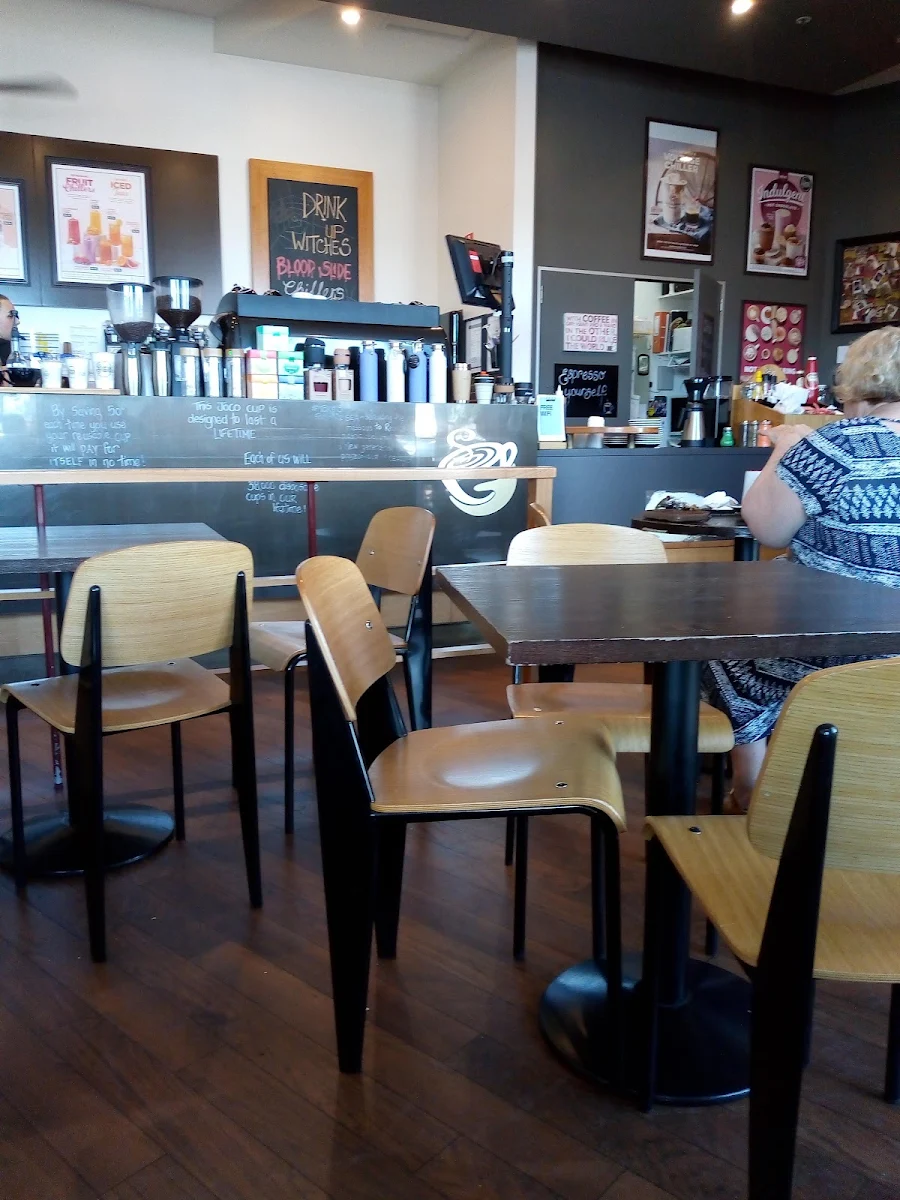 Vibe, Gloria Jean's Gympie