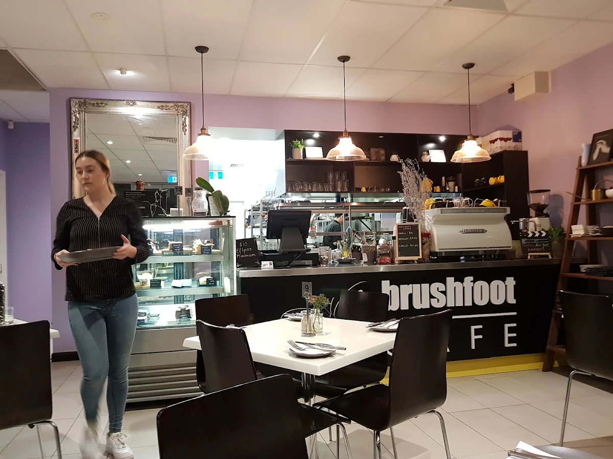 Vibe, Brushfoot Cafe