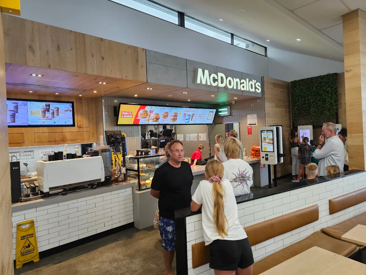 Vibe, McDonald's Nambucca Highway Service Centre