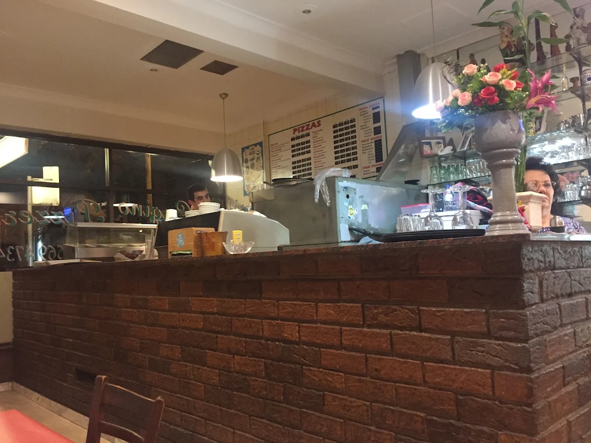 Vibe, Il Cugino Pizzeria Leichhardt