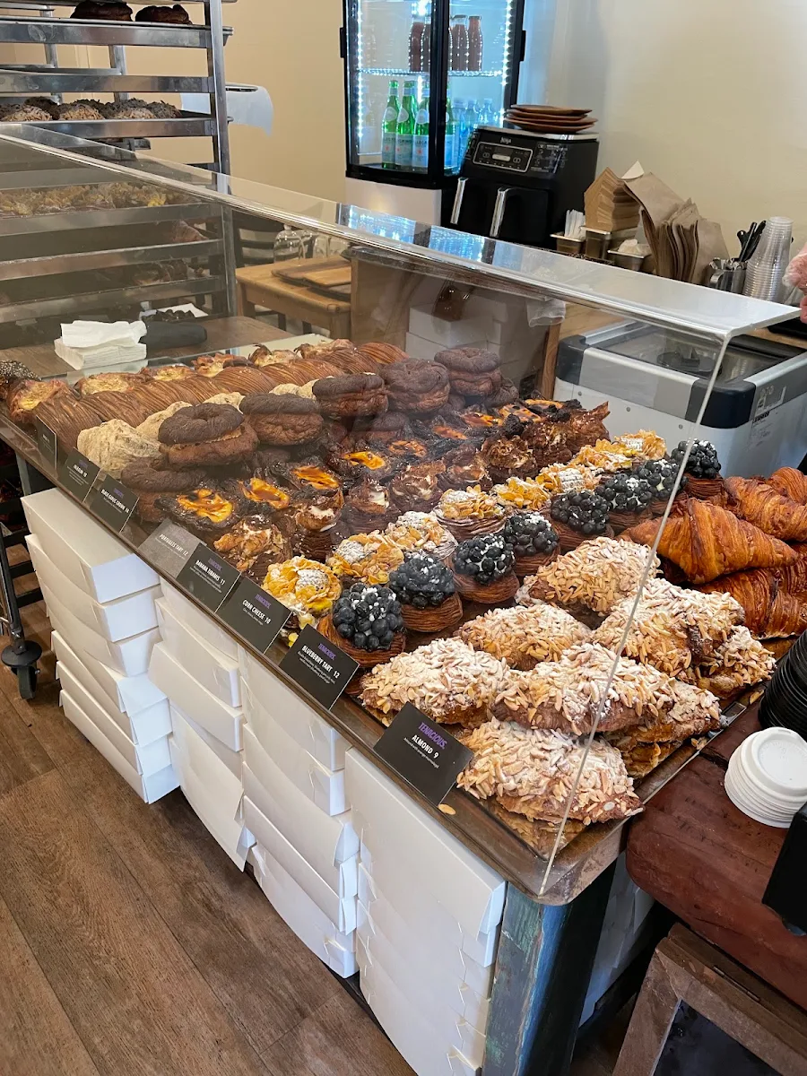 Vibe, Tenacious Bakehouse