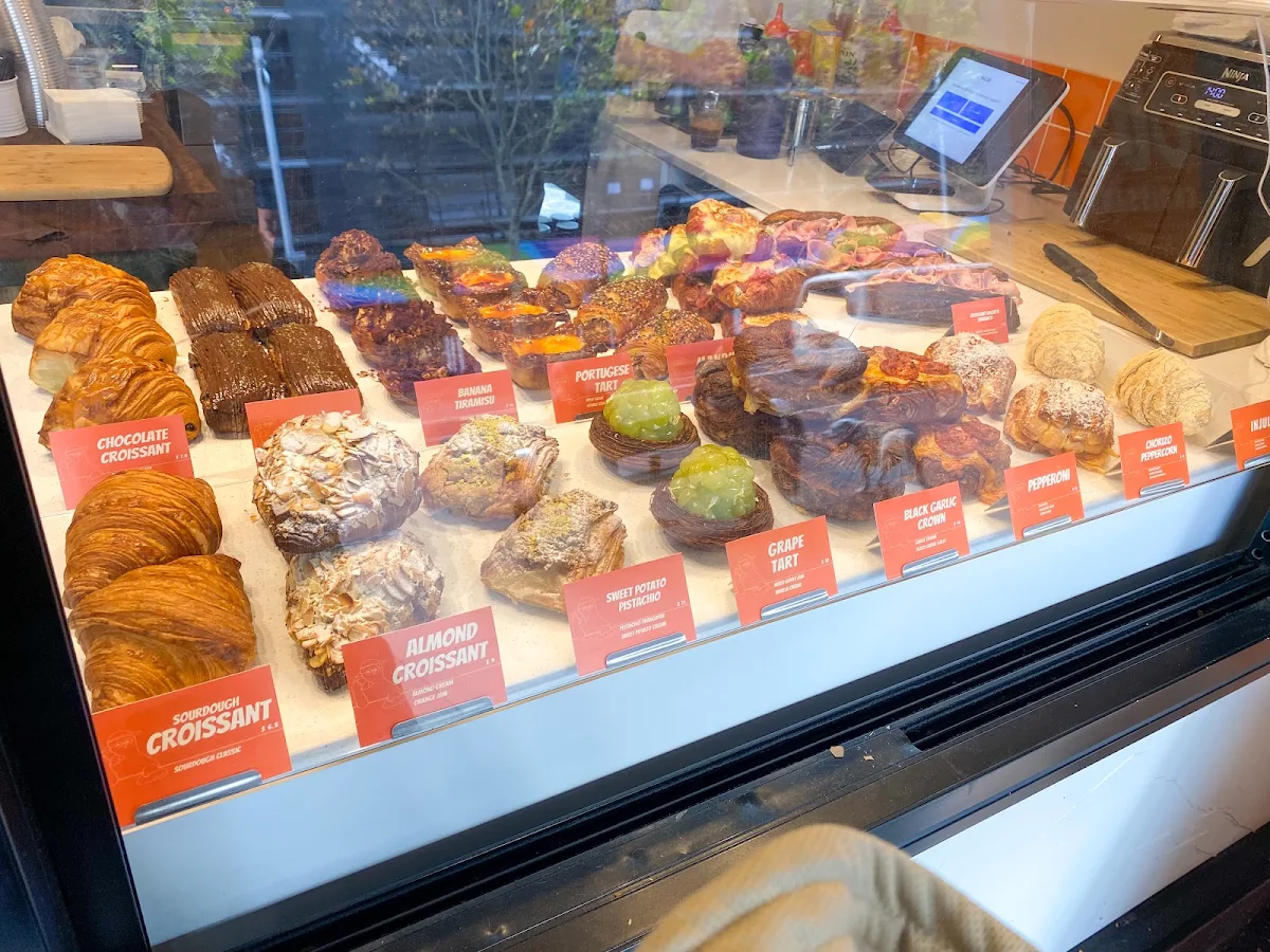 Vibe, Tenacious Bakehouse