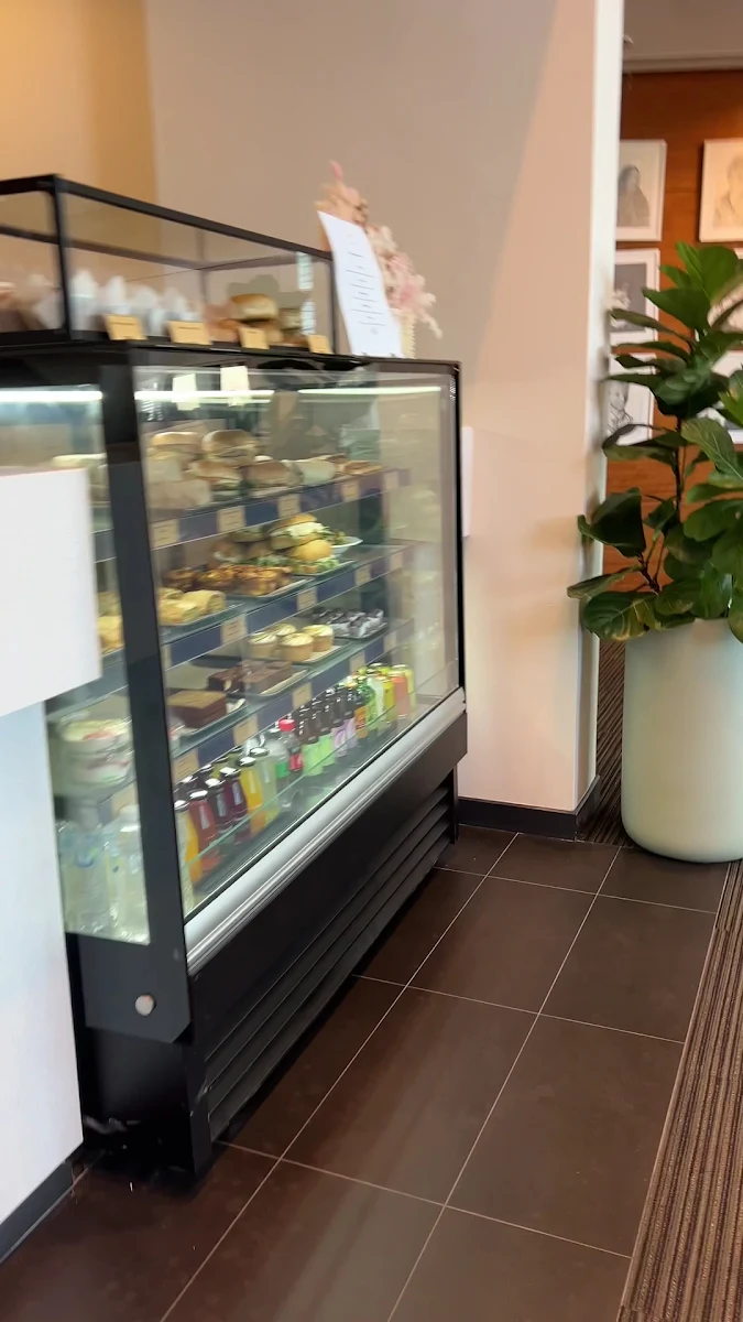 Vibe, Wanju Cafe by The Little Parry