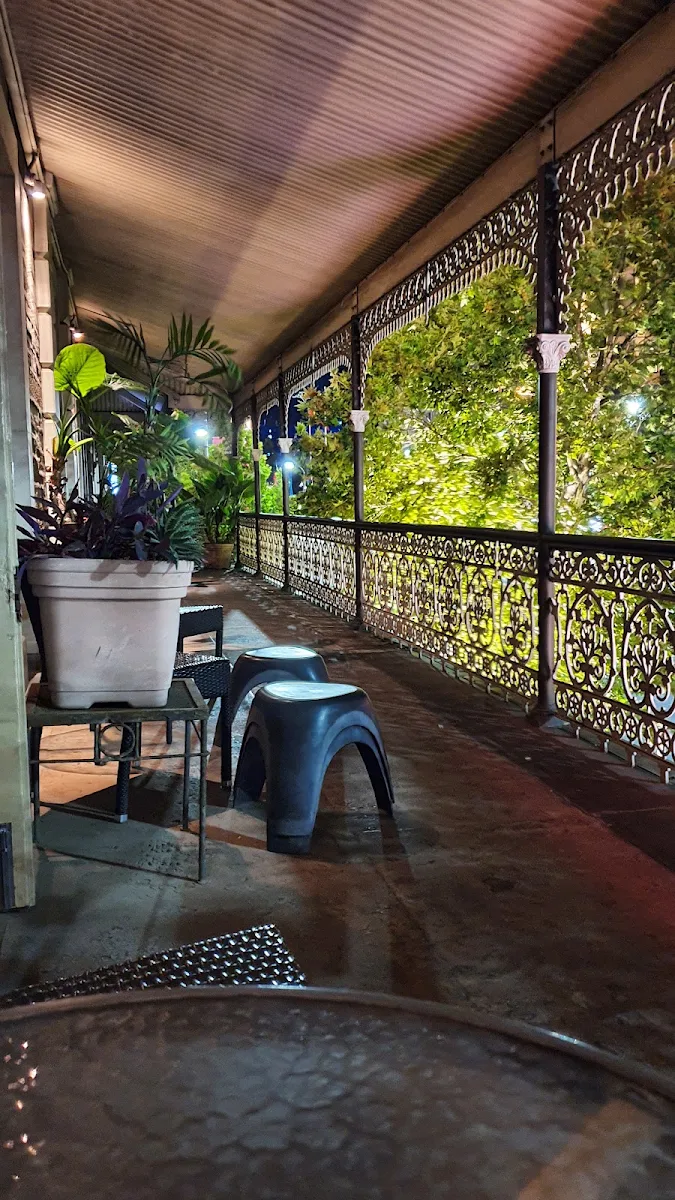Vibe, The Hotel Metropolitan