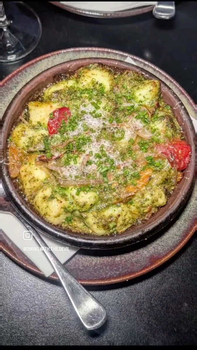 Food & drink, EST Pizzeria