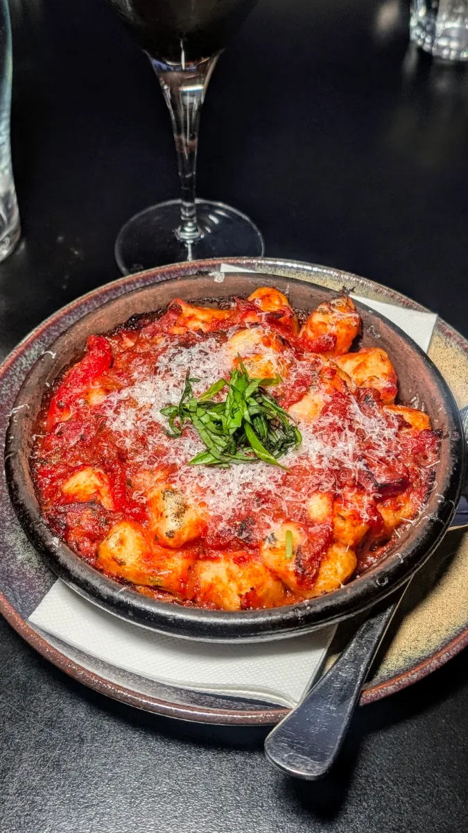 Food & drink, EST Pizzeria