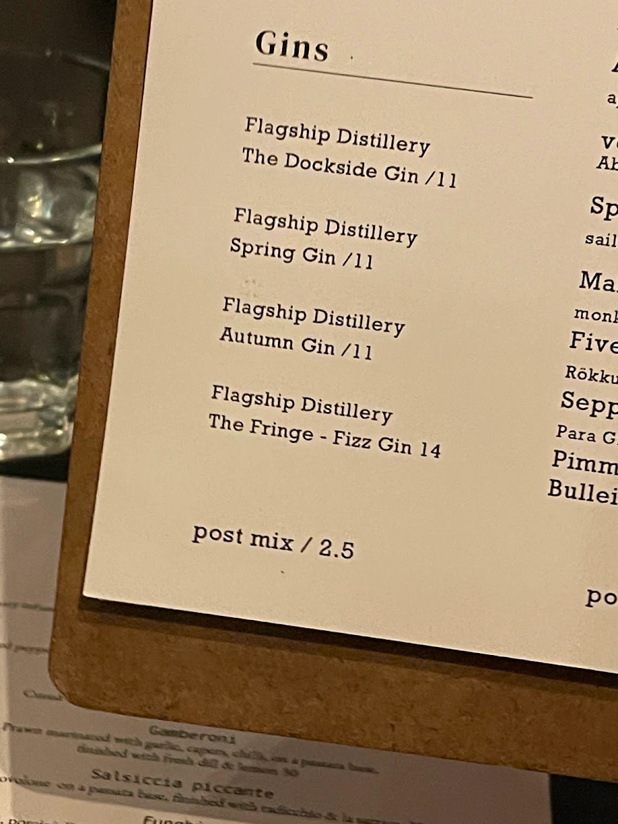 Menu, EST Pizzeria