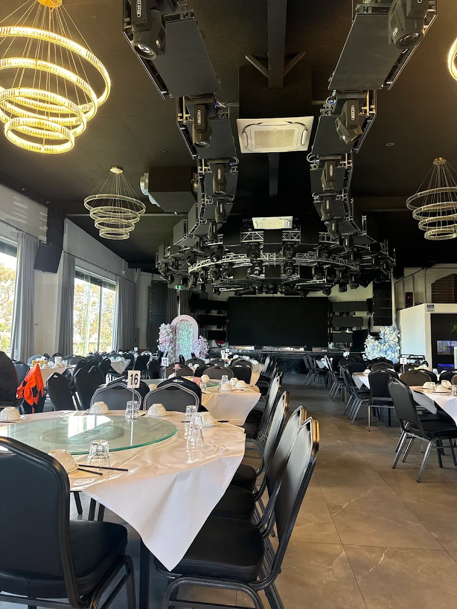 Vibe, Le&Co Restaurant Bar Cafe