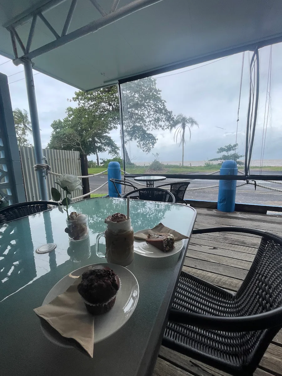 Vibe, Flying Fish Point Cafe