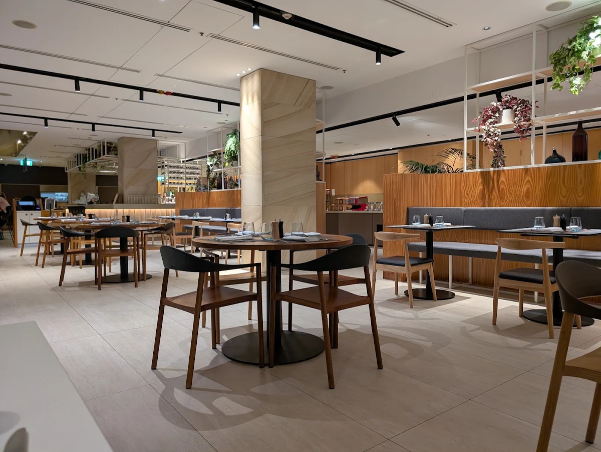 Vibe, Bistro Sydney