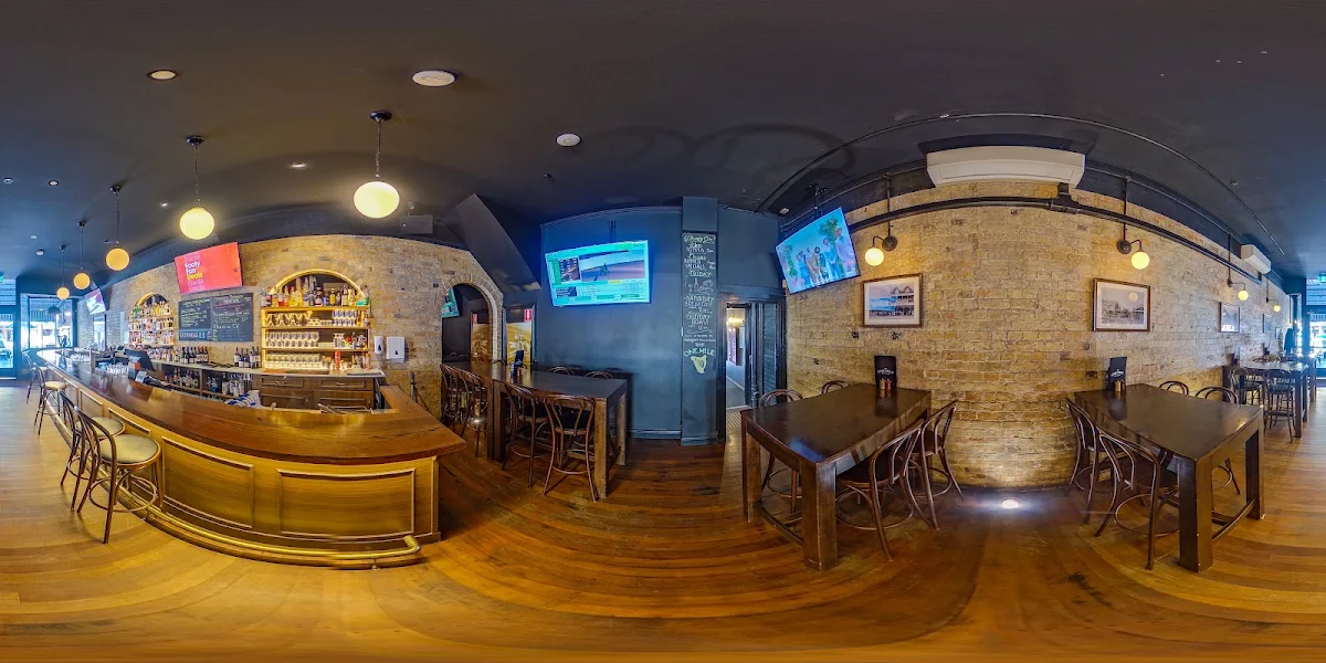 Vibe, The One Mile Woolloongabba (Sports Bar & Restaurant)