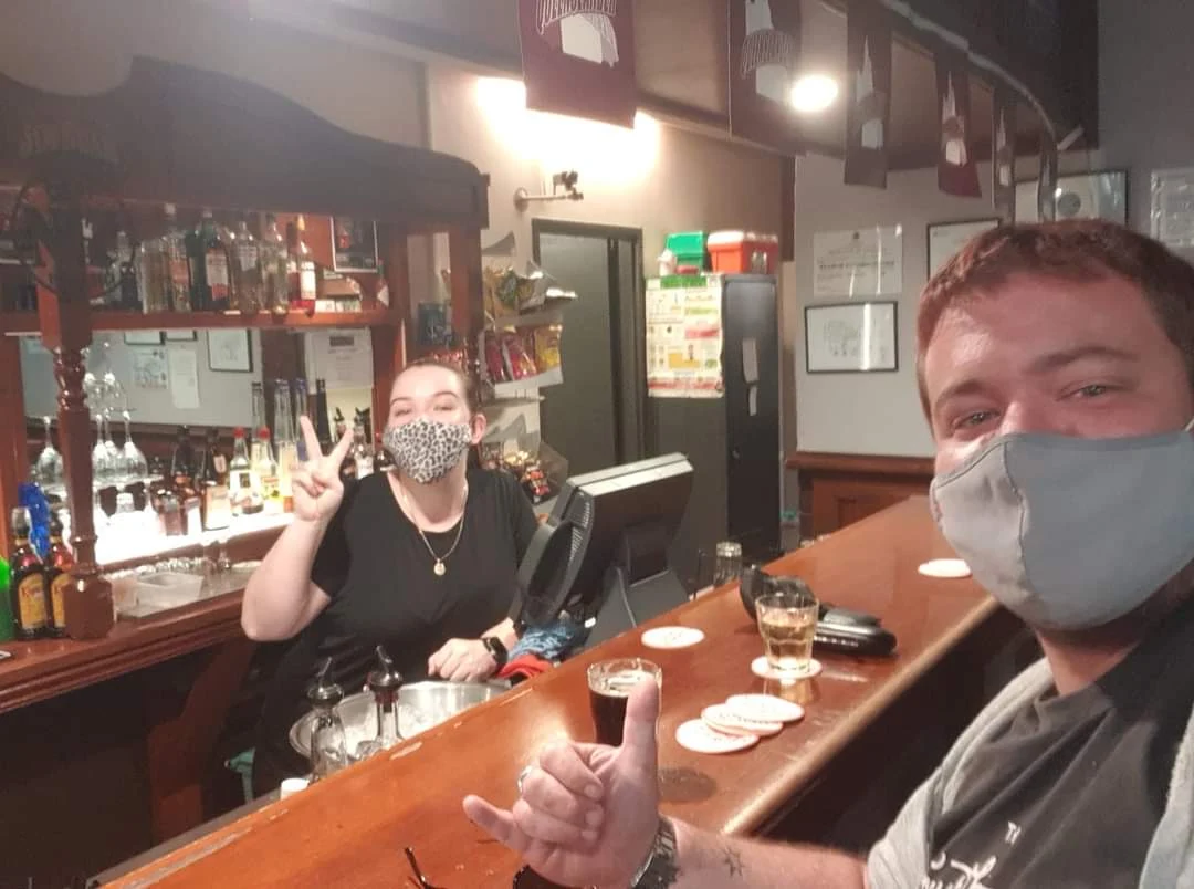 Vibe, Swan View Tavern